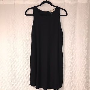 Black shift dress with pockets